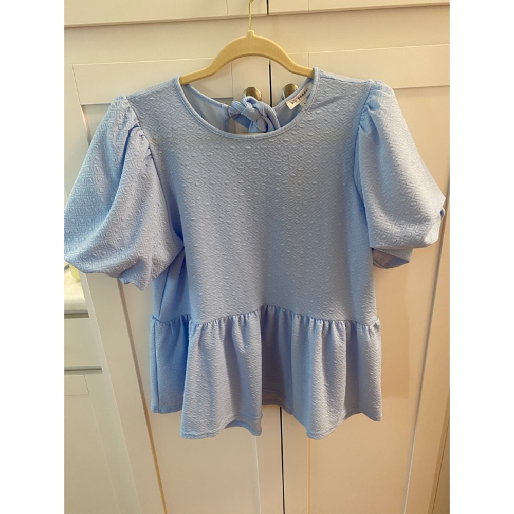 Puffed Sleeve Top